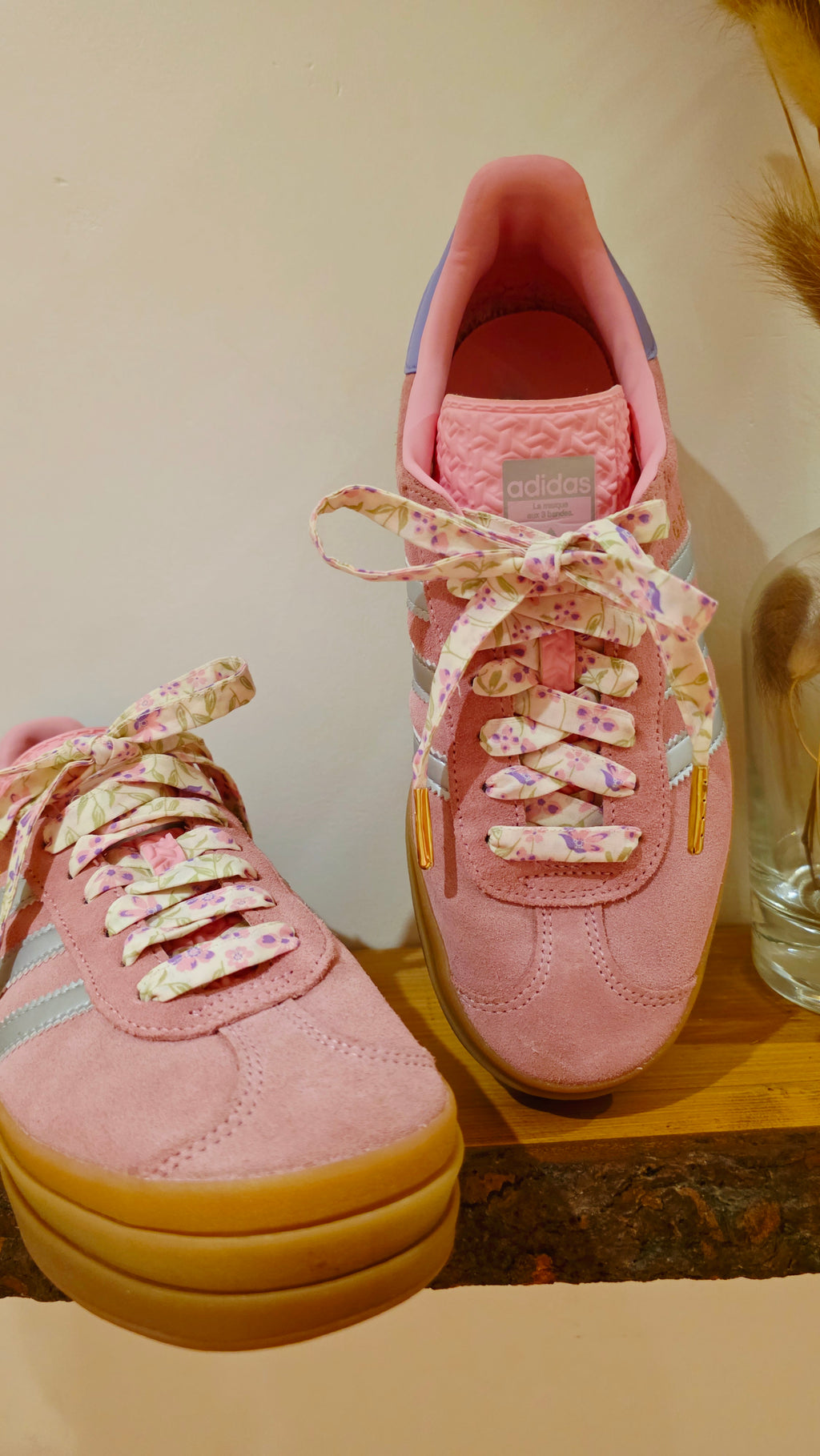 Lacets fleuris lilas/rose