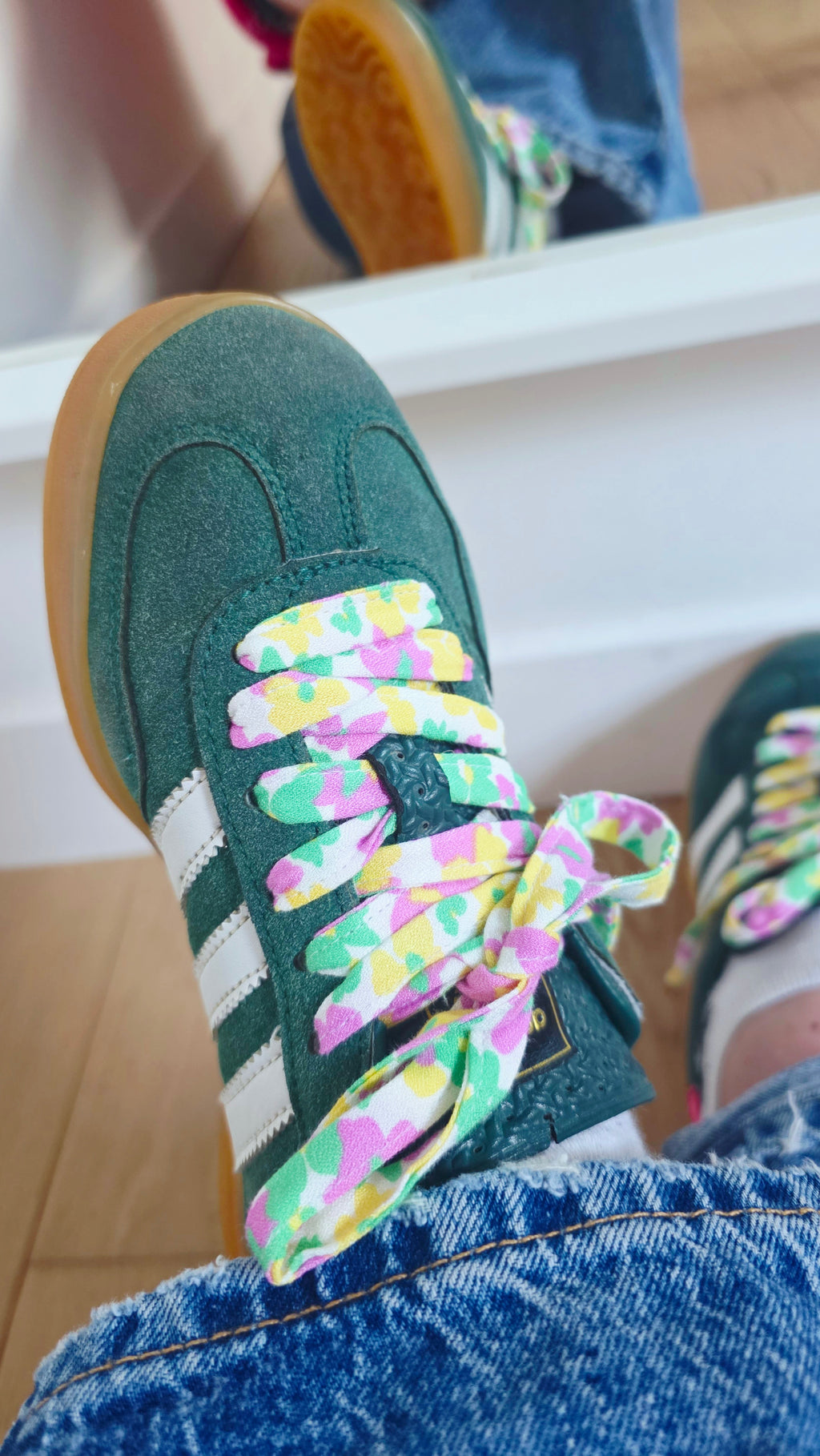 Lacets fleuris pastel