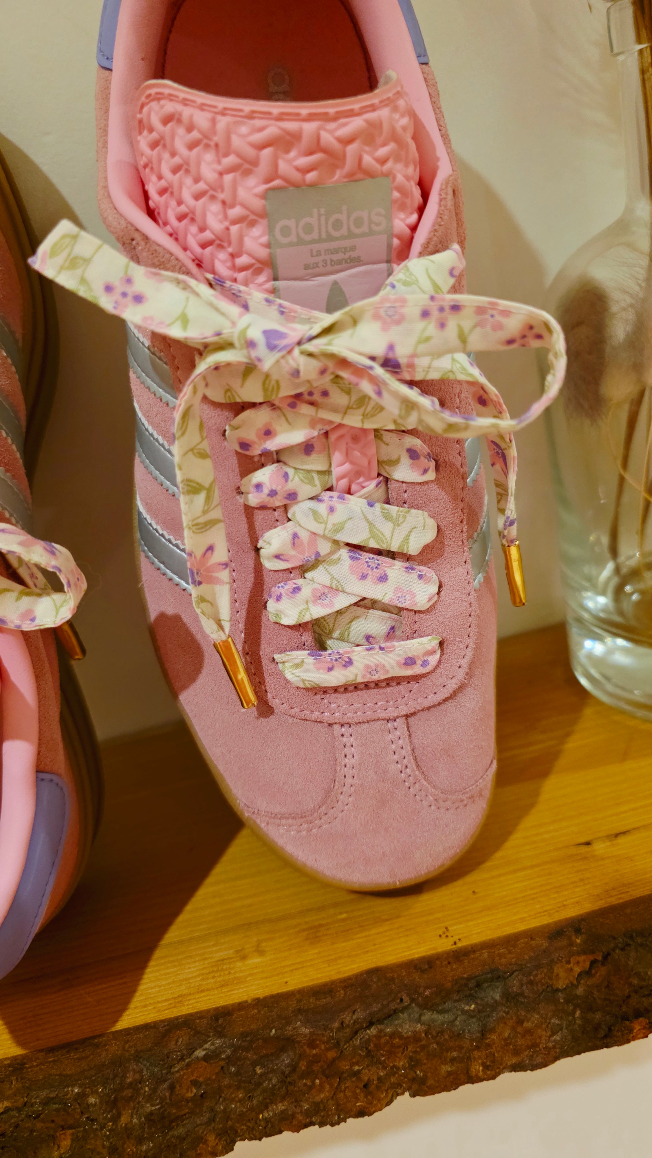 Lacets fleuris lilas/rose