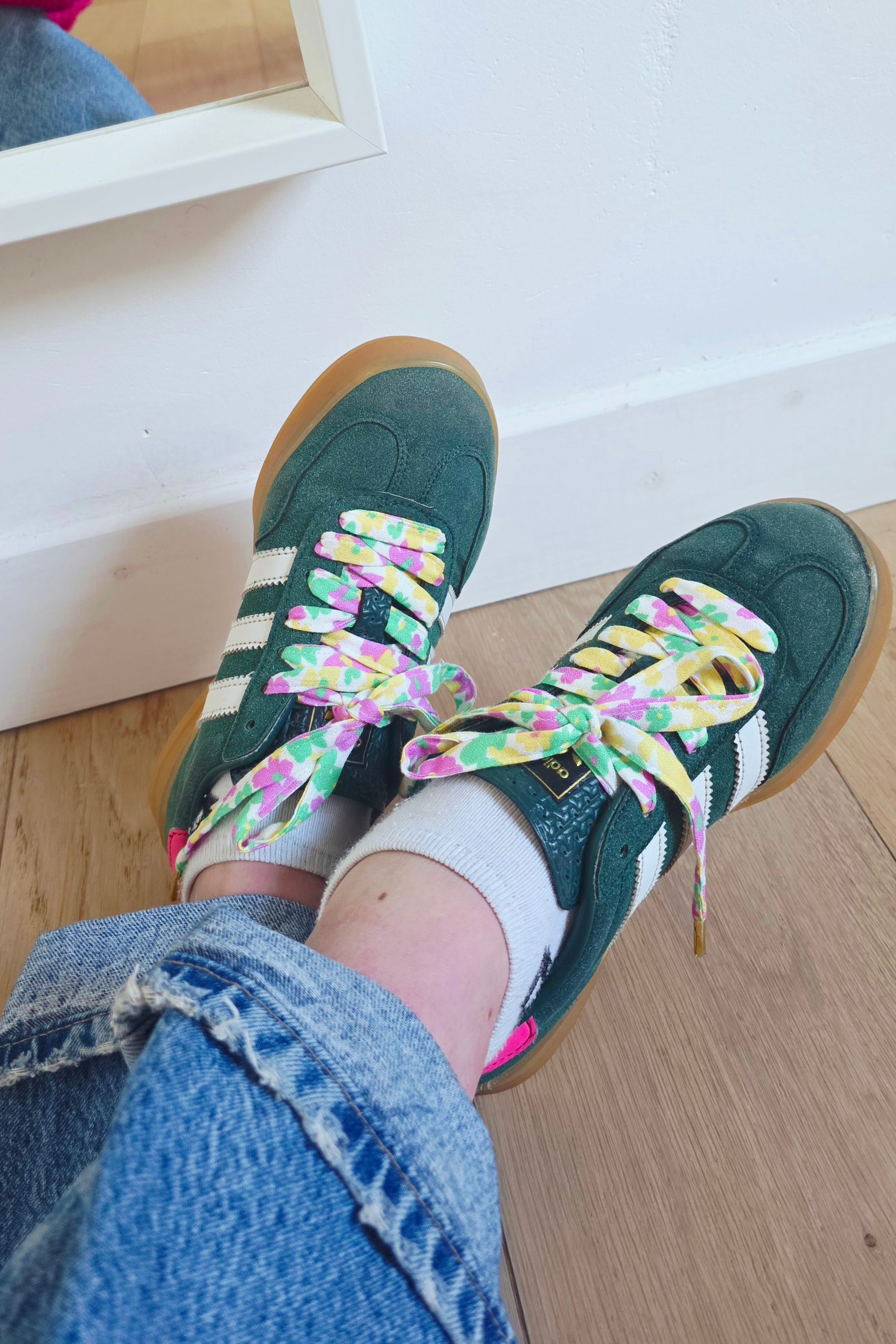 Lacets fleuris pastel